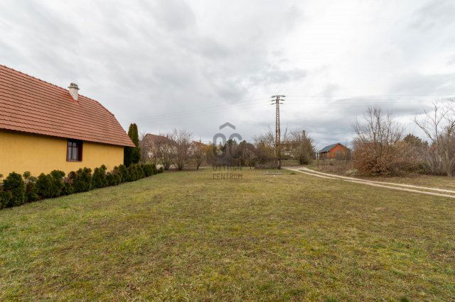 Eladó telek, Fehérvárcsurgón 9.5 M Ft / költözzbe.hu