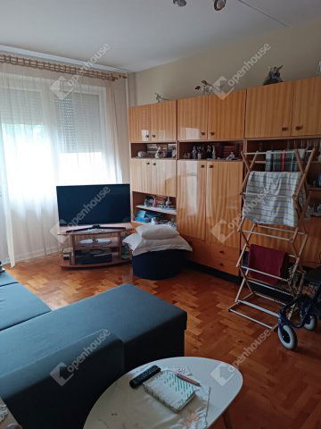 Eladó panellakás, Győrött 52 M Ft, 3 szobás