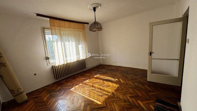 Eladó családi ház, Nyíregyházán 29.9 M Ft, 3 szobás