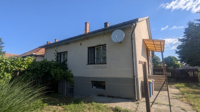 Eladó családi ház, Hatvanban 64.99 M Ft, 3 szobás