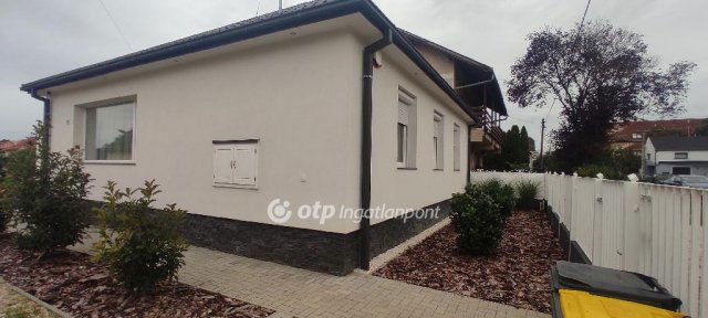 Eladó családi ház, Balmazújvárosban 85 M Ft, 3 szobás