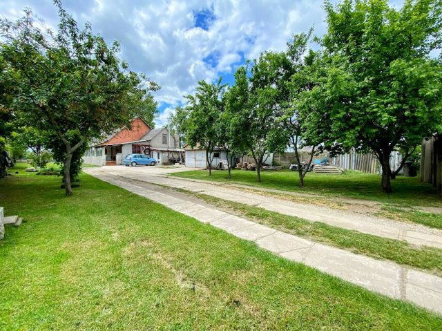 Eladó családi ház, Körömön 10.5 M Ft, 2 szobás