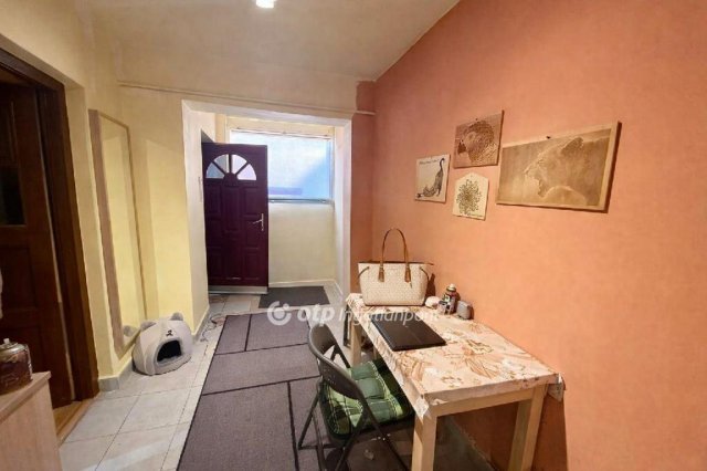 Eladó családi ház, Dunaharasztin 56.9 M Ft, 1 szobás