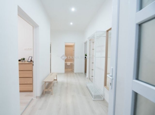 Eladó téglalakás, Budapesten, I. kerületben 139.7 M Ft, 4 szobás