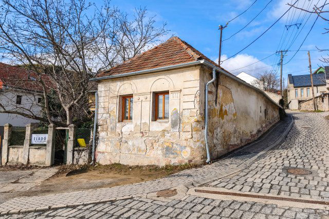 Eladó családi ház, Veszprémben, Cséplő utcában 85 M Ft