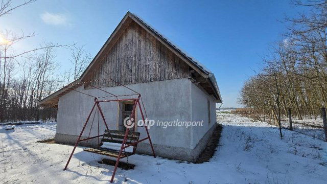 Eladó nyaraló, Jakabszálláson 17.9 M Ft, 1+1 szobás