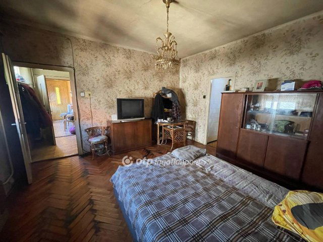 Eladó téglalakás, Kaposváron 34.9 M Ft, 2+1 szobás