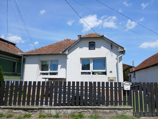 Eladó családi ház, Egyházasgergén 18.5 M Ft, 3 szobás