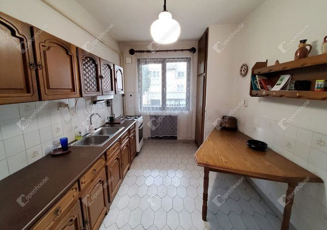 Eladó téglalakás, Zalaegerszegen 64.5 M Ft, 3 szobás