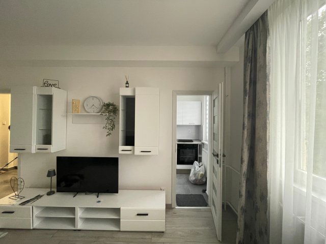 Kiadó téglalakás, albérlet, Miskolcon, Gagarin utcában