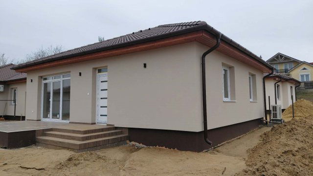 Eladó ikerház, Nyíregyházán 75 M Ft, 4 szobás