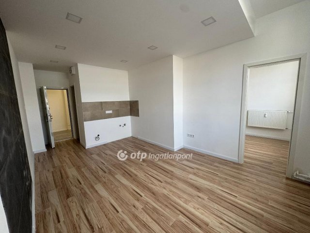 Eladó téglalakás, Budapesten, XXI. kerületben 32.9 M Ft