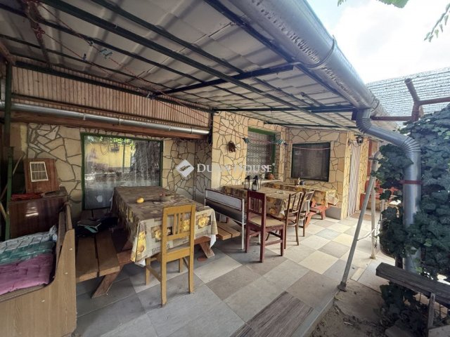 Eladó családi ház, Abádszalókban 49 M Ft, 7 szobás