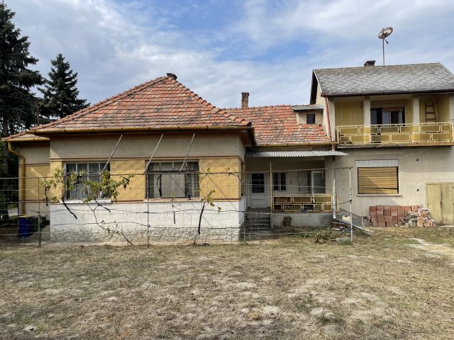 Eladó családi ház, Makádon 34.9 M Ft, 4 szobás
