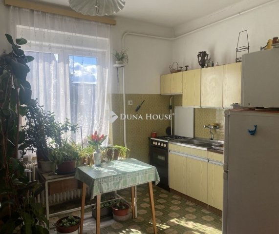 Eladó családi ház, Monoron 76 M Ft, 3 szobás