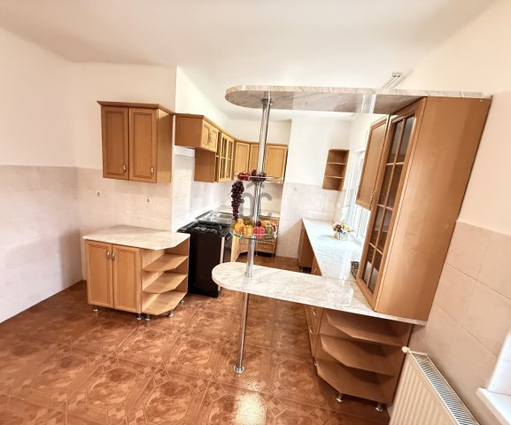 Eladó téglalakás, Bicskén 74.99 M Ft, 3 szobás