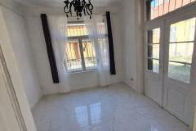 Eladó téglalakás, Budapesten, X. kerületben, Hölgy utcában