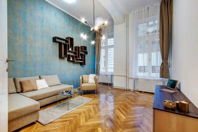 Kiadó téglalakás, albérlet, V. kerületben, Váci utcában