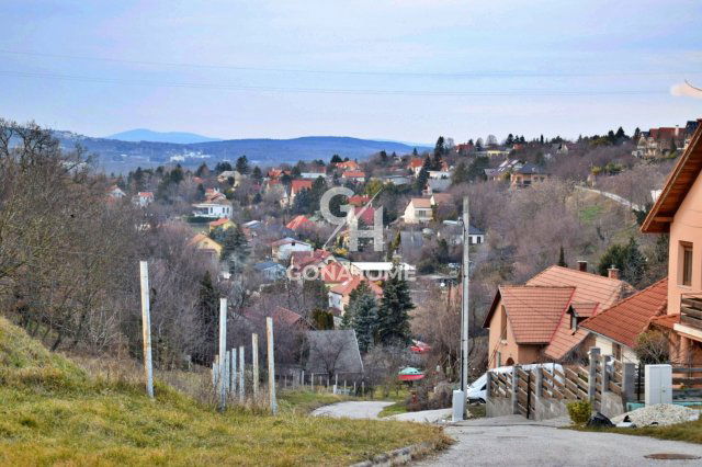 Eladó családi ház, Balatonfűzfőn 49.9 M Ft, 2 szobás
