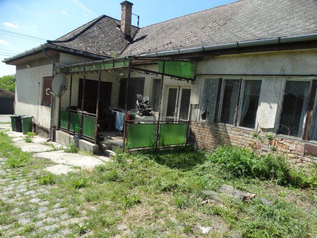 Eladó családi ház, Vácszentlászlón 22.5 M Ft, 3+1 szobás