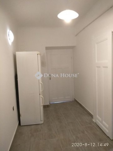 Eladó téglalakás, Budapesten, X. kerületben 32 M Ft, 1+1 szobás