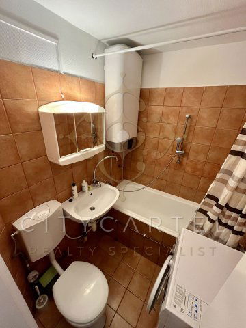 Eladó nyaraló, Balatonfenyvesen 39.9 M Ft, 1 szobás