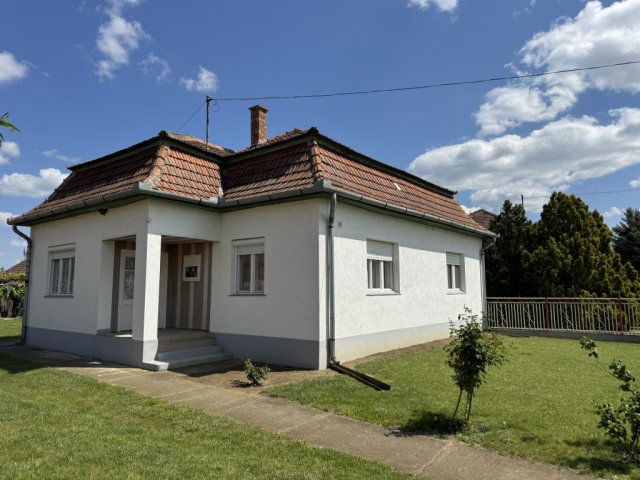 Eladó családi ház, Jászszentandráson 23.9 M Ft, 3 szobás
