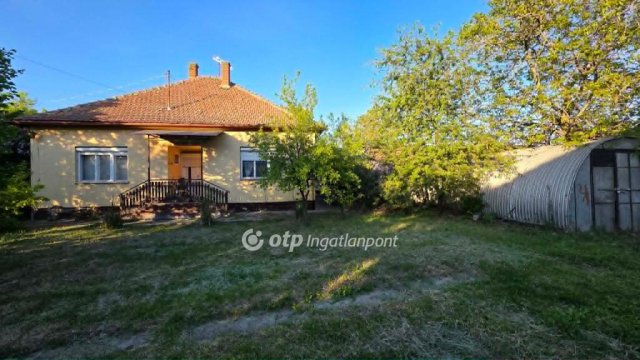 Eladó családi ház, Kabán 31.5 M Ft, 3 szobás