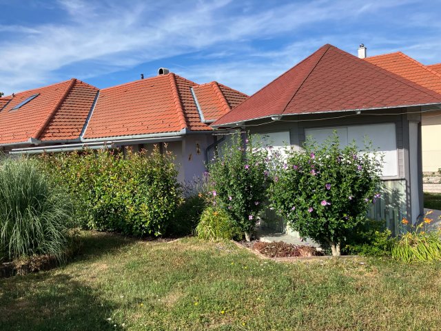 Eladó ikerház, Cserszegtomajon, Zalán utcában 91 M Ft