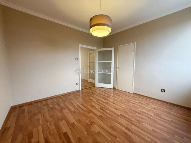 Eladó téglalakás, Budapesten, X. kerületben 66 M Ft, 2 szobás