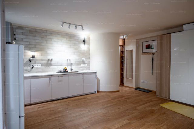 Kiadó téglalakás, albérlet, XI. kerületben, Siroki utcában