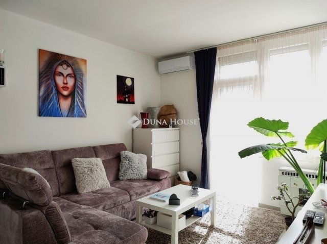 Eladó téglalakás, Budapesten, IV. kerületben 78.5 M Ft, 2 szobás