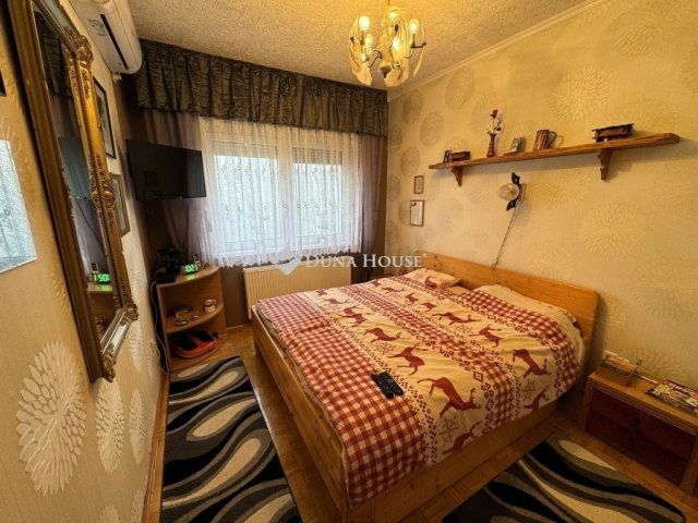 Eladó családi ház, Csolnokon 75 M Ft, 4 szobás