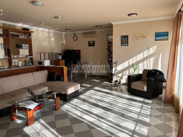 Eladó családi ház, Nyíregyházán 120 M Ft, 5 szobás