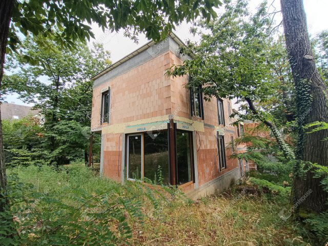 Eladó ikerház, Sopronban 156 M Ft, 4 szobás