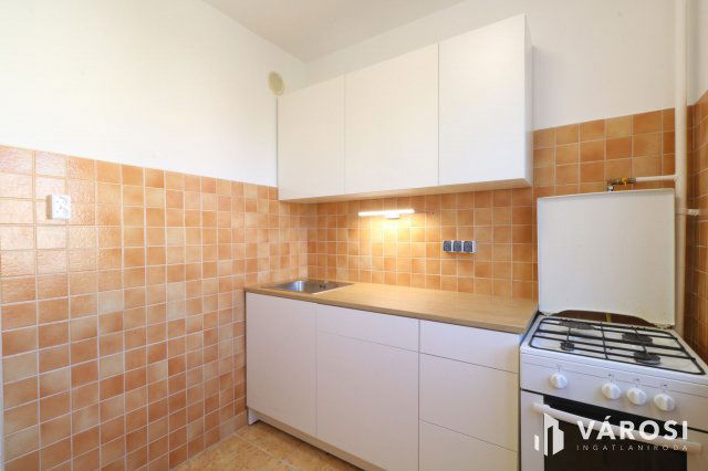 Kiadó panellakás, albérlet, Szegeden 160 E Ft / hó, 3 szobás