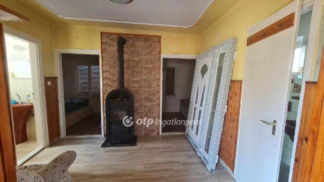 Eladó nyaraló, Soltvadkerten 27 M Ft / költözzbe.hu