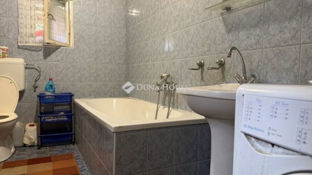 Eladó családi ház, Szombathelyen 85.9 M Ft, 5 szobás