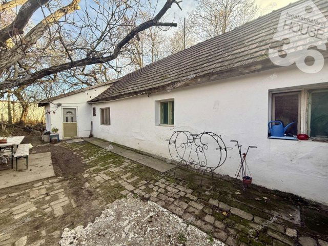 Eladó családi ház, Kecskeméten 29.9 M Ft, 3 szobás