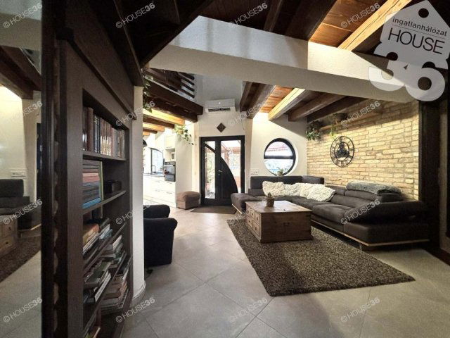 Eladó családi ház, Ballószögön 124.9 M Ft, 4 szobás