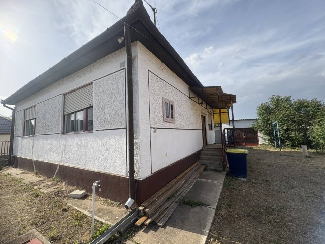 Eladó családi ház, Nagykállóban 33 M Ft, 2+1 szobás