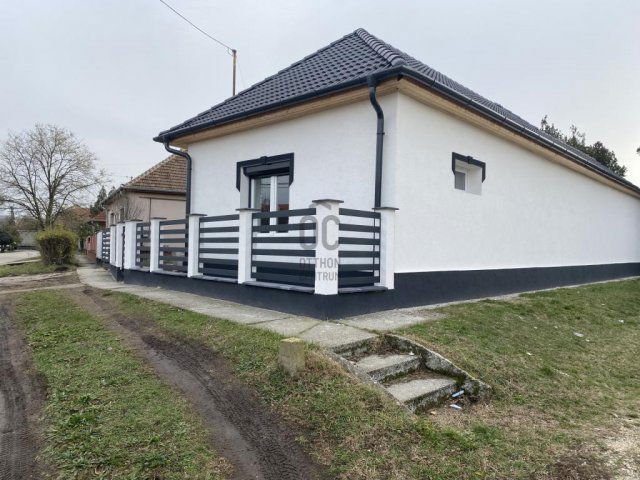 Eladó családi ház, Abonyban 54.9 M Ft, 3 szobás