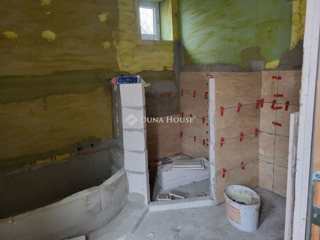 Eladó családi ház, Budapesten, XVII. kerületben 47.5 M Ft