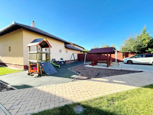 Eladó téglalakás, Hajdúböszörményen 65.9 M Ft, 2 szobás