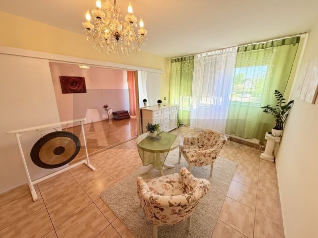 Eladó téglalakás, Szegeden 72.9 M Ft, 3 szobás