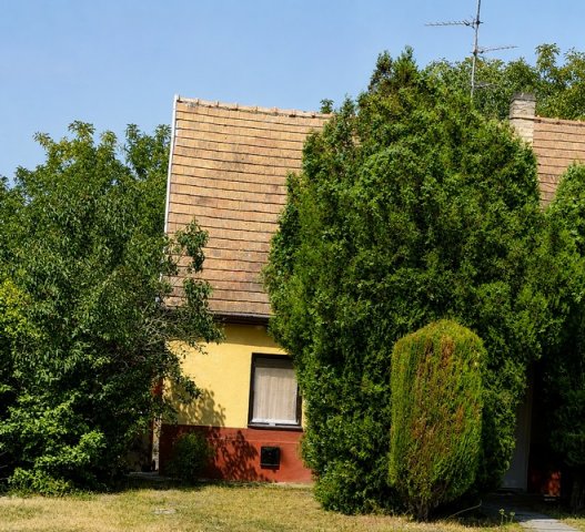 Eladó téglalakás, Győrött 29.99 M Ft, 1 szobás