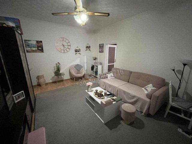 Eladó téglalakás, Dunaújvárosban 35.9 M Ft, 2 szobás