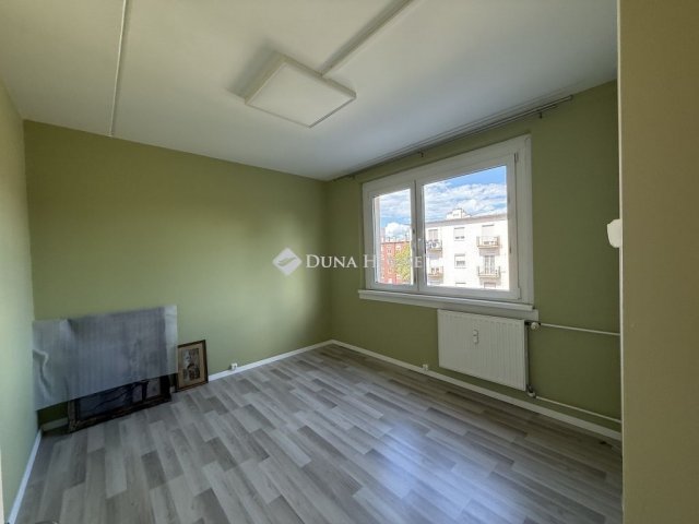 Eladó panellakás, Székesfehérvárott 54 M Ft, 2 szobás