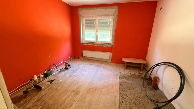 Eladó családi ház, Rábatamásin 27 M Ft, 2 szobás