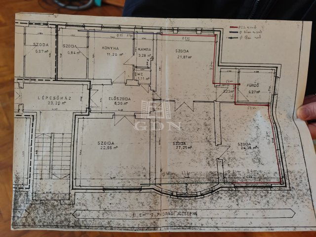 Eladó téglalakás, Pétfürdőn 64.9 M Ft, 4+1 szobás